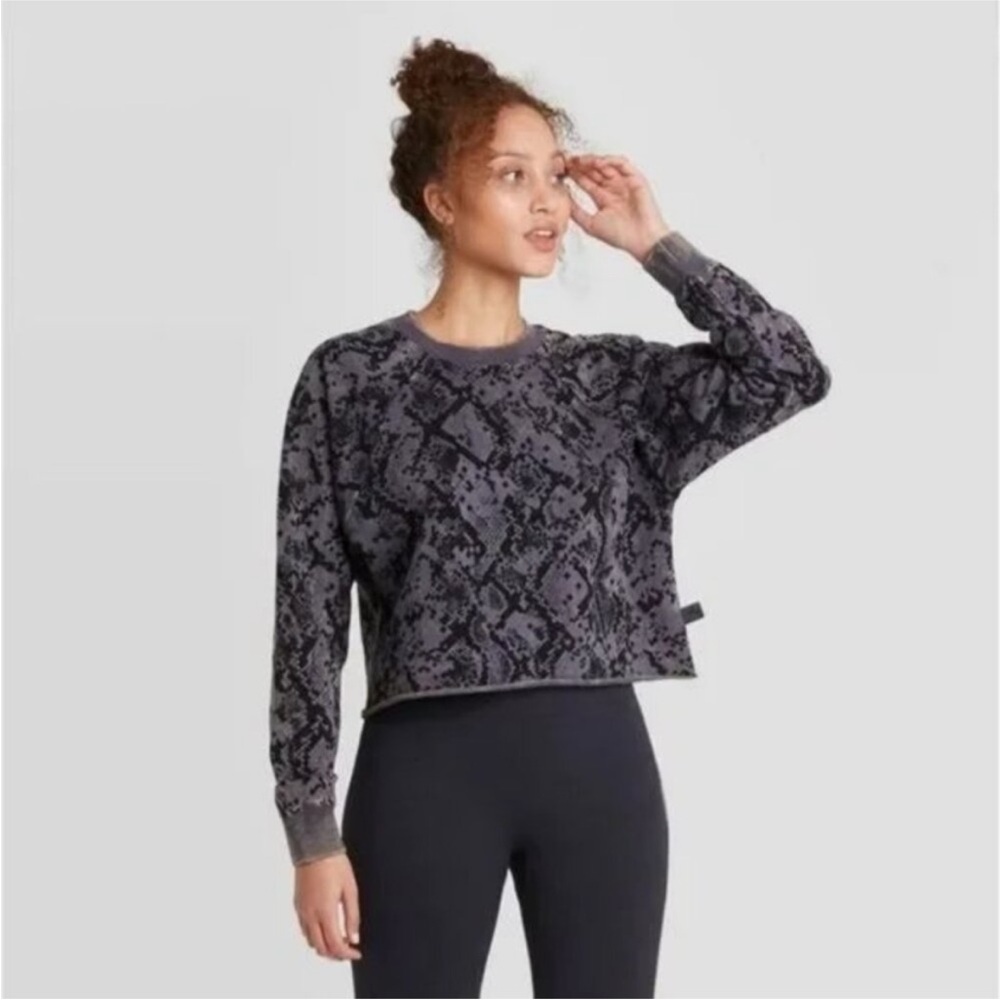 Joy Lab Jogger & Sweatshirt Set